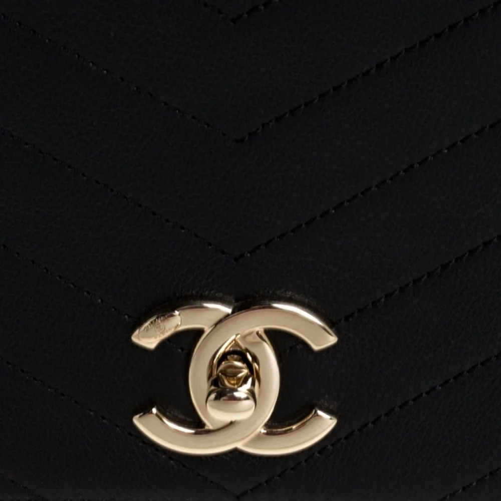 RARE! Authentic! Chanel CC Coco Top Handle Calfskin Quilted Chevron Leather Flap - Picture 10 of 15